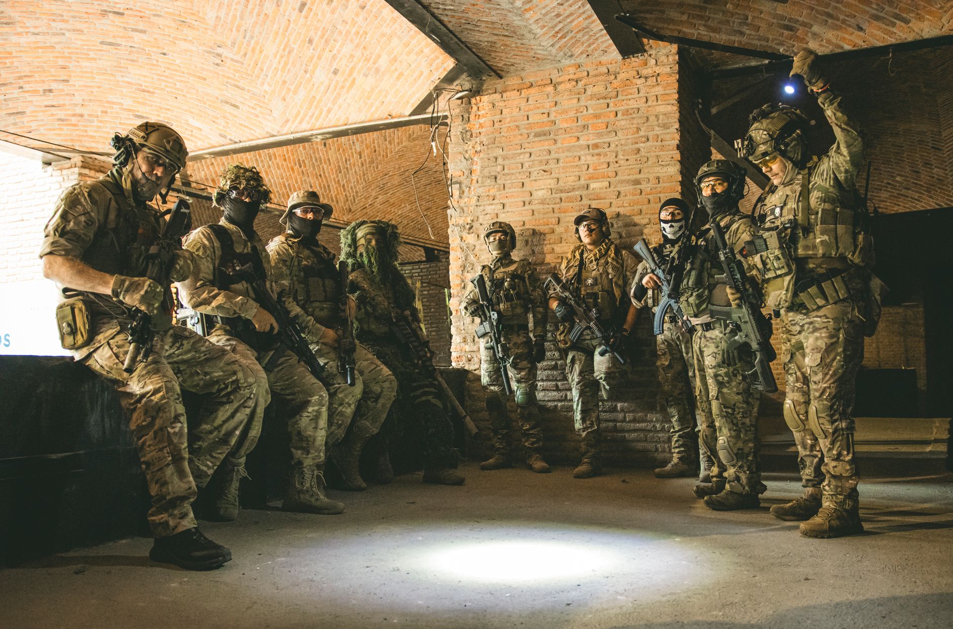 Electronic warfare: how jamming decides modern battles - photo by Luis Felipe Pérez via Pexels